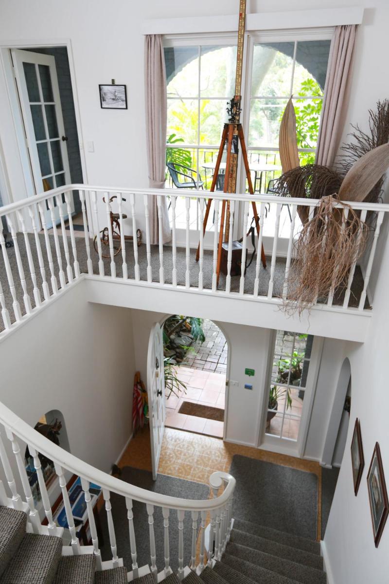 Palm Beach Bed & Breakfast - Housity