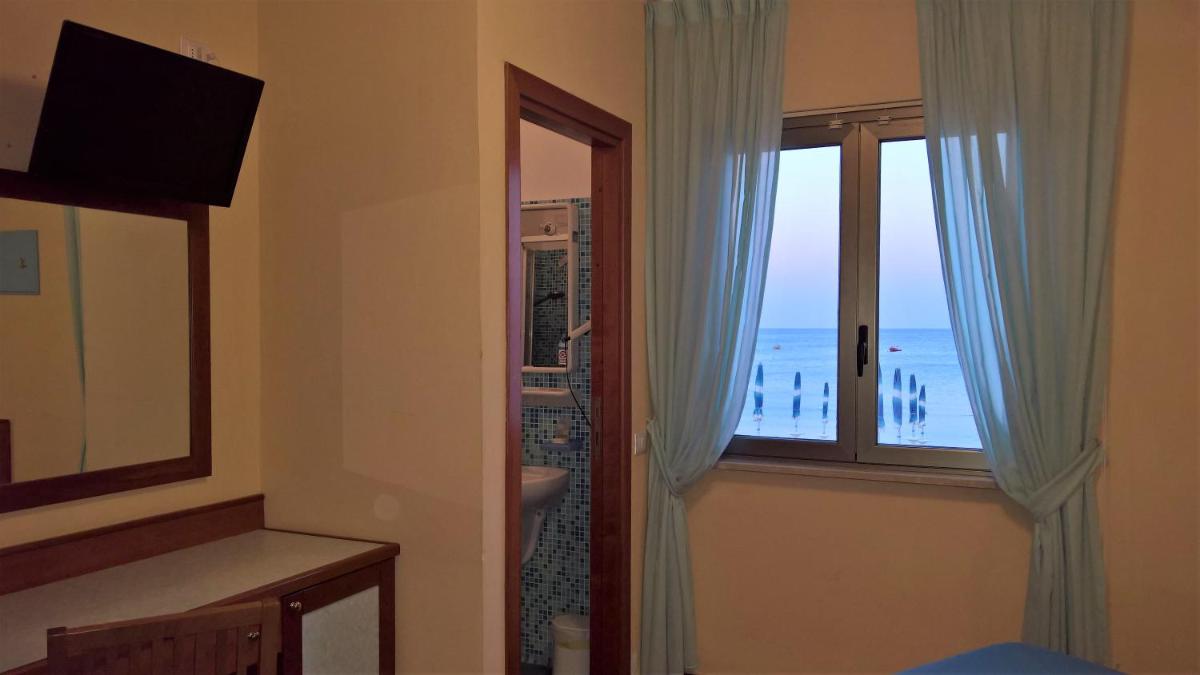 Il Gabbiano - Housity