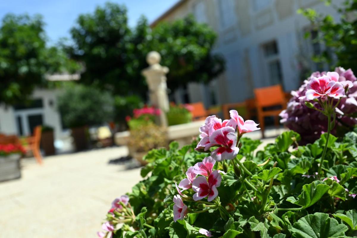 Jardin de l'établissement Grand Hôtel des Bains SPA