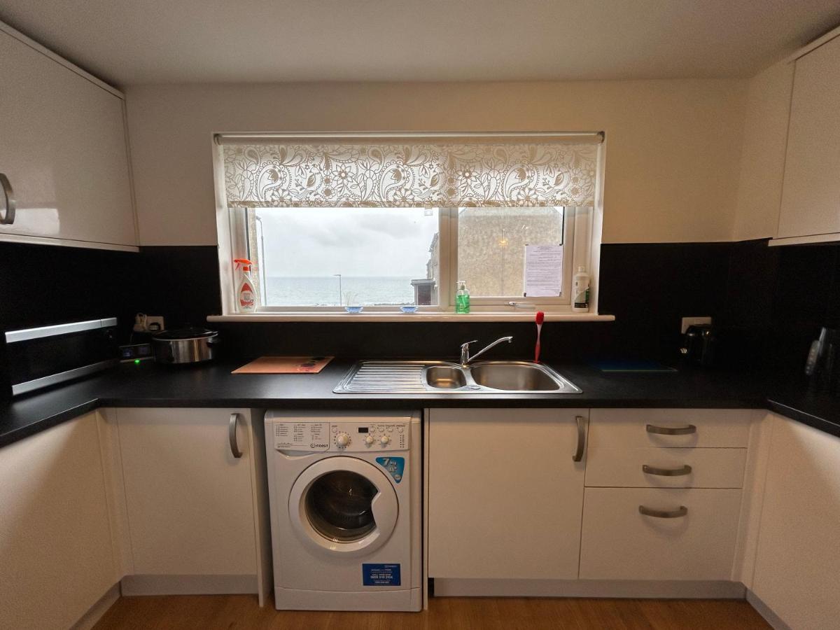 Carley's House, Macduff - Housity
