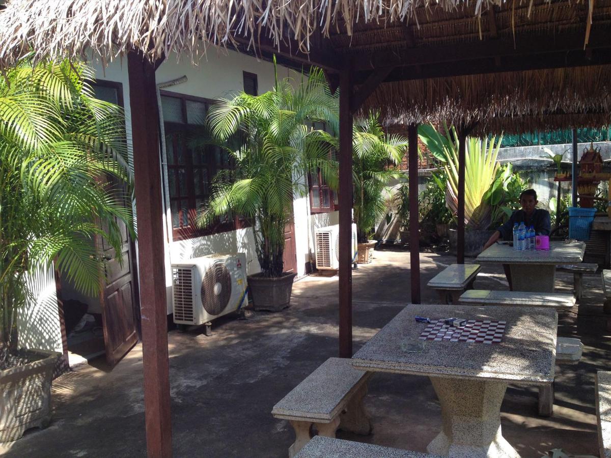 Villa Sisavad Guesthouse - Housity