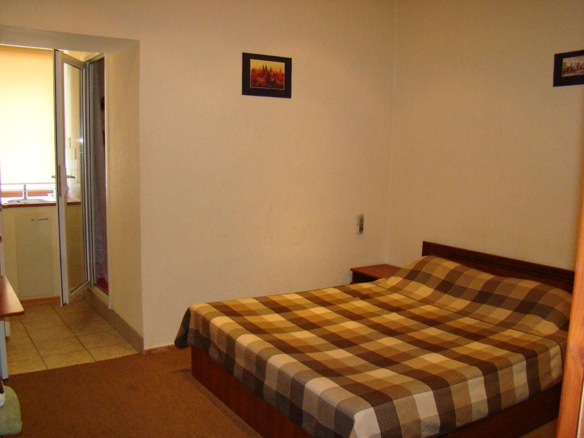 Mini-hotel in Odessa Yard - Housity