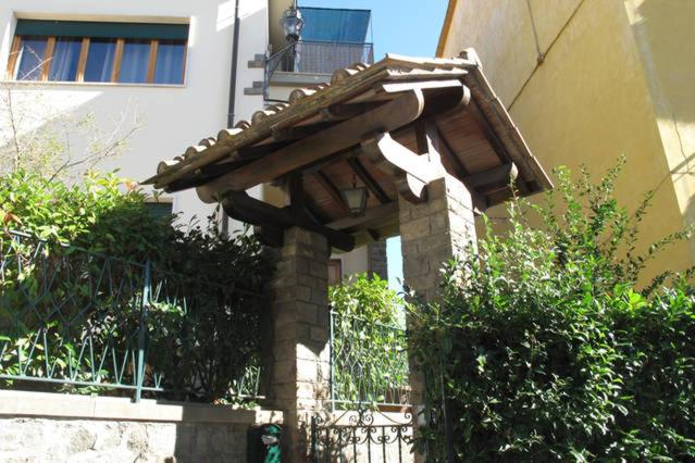 La Medialuna - Housity