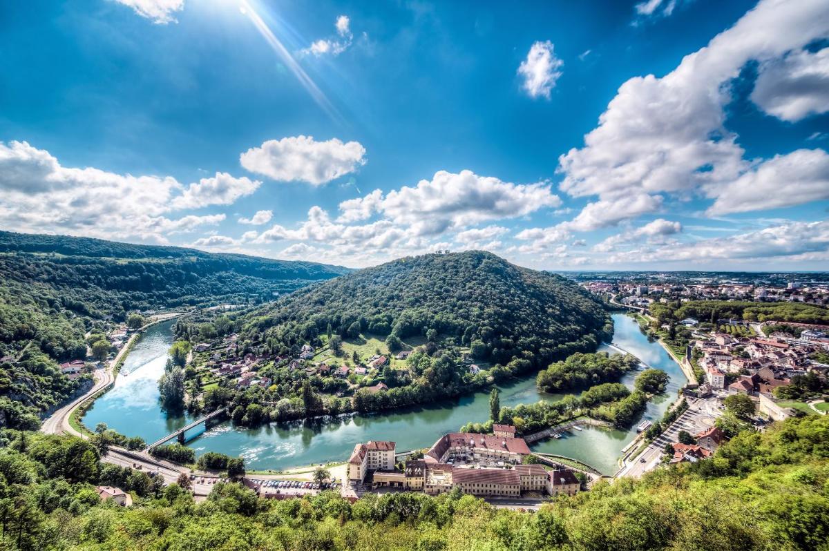 Comfort Aparthotel Besancon La City - Housity