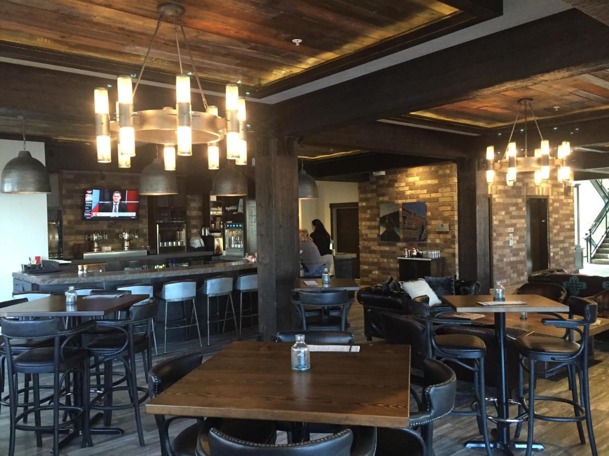 Firebrand Hotel - Housity