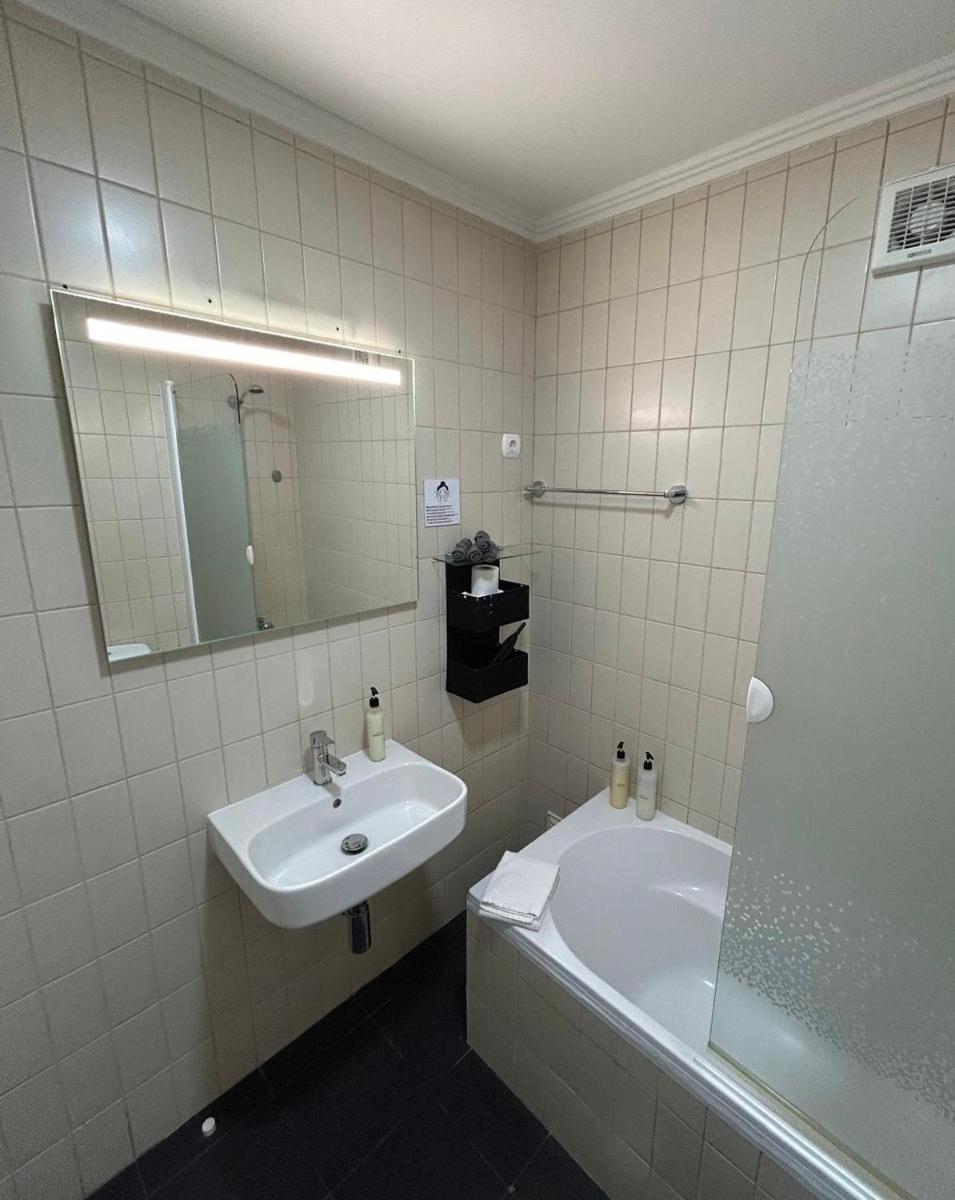 2Stay - A1 - Housity