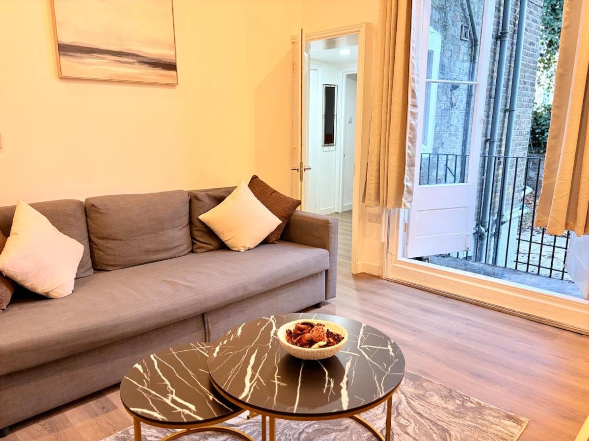 1BD Flat in Earl's Court - 2 Min to South Kensington - Sleep 4 - Housity