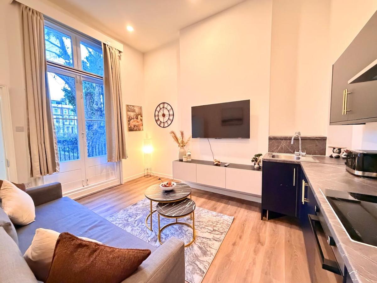 1BD Flat in Earl's Court - 2 Min to South Kensington - Sleep 4 - Housity