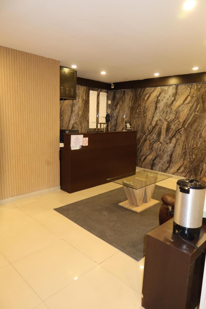 Apartahotel Marbella - Housity