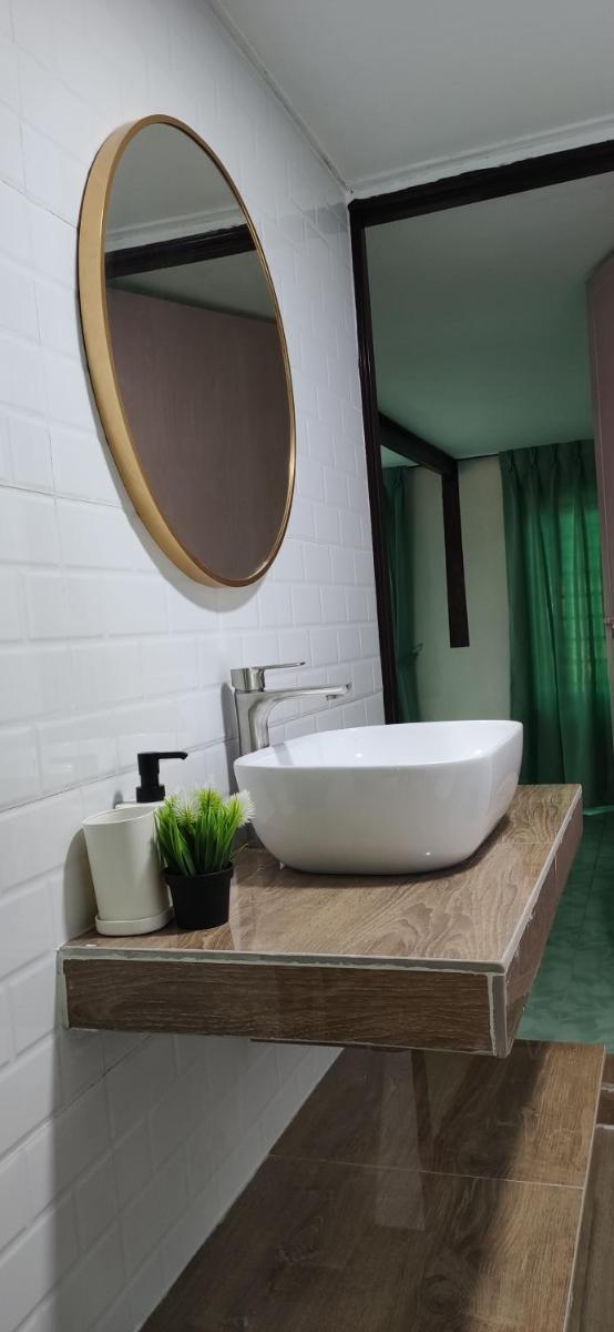 LumaYan, Guesthouse and Cabin - Housity