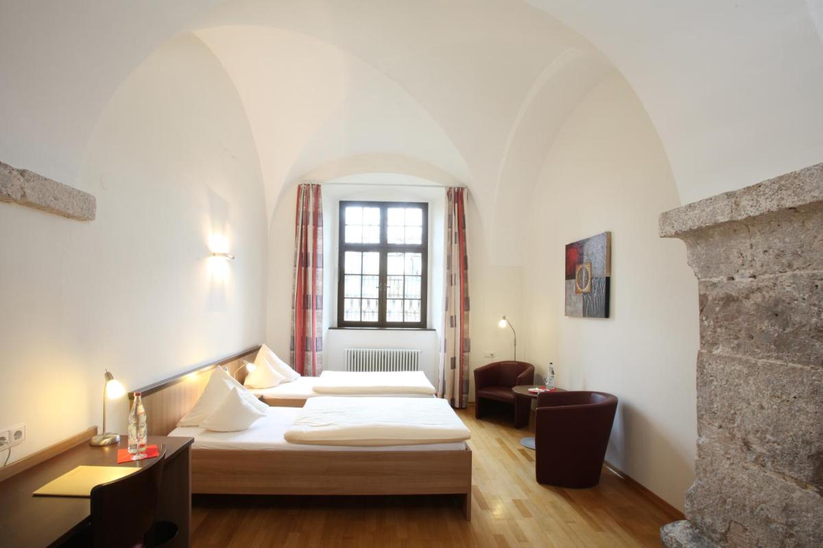 Kloster Obermarchtal - Housity