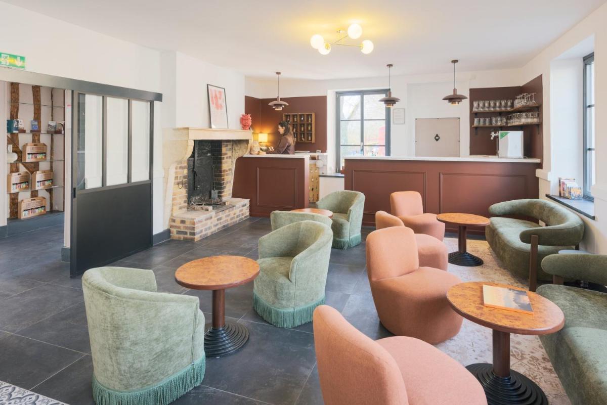 Logis Hostellerie la Chaumière - Housity