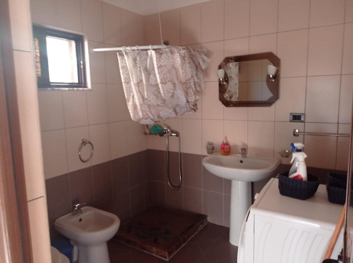 Private House Durres - Housity