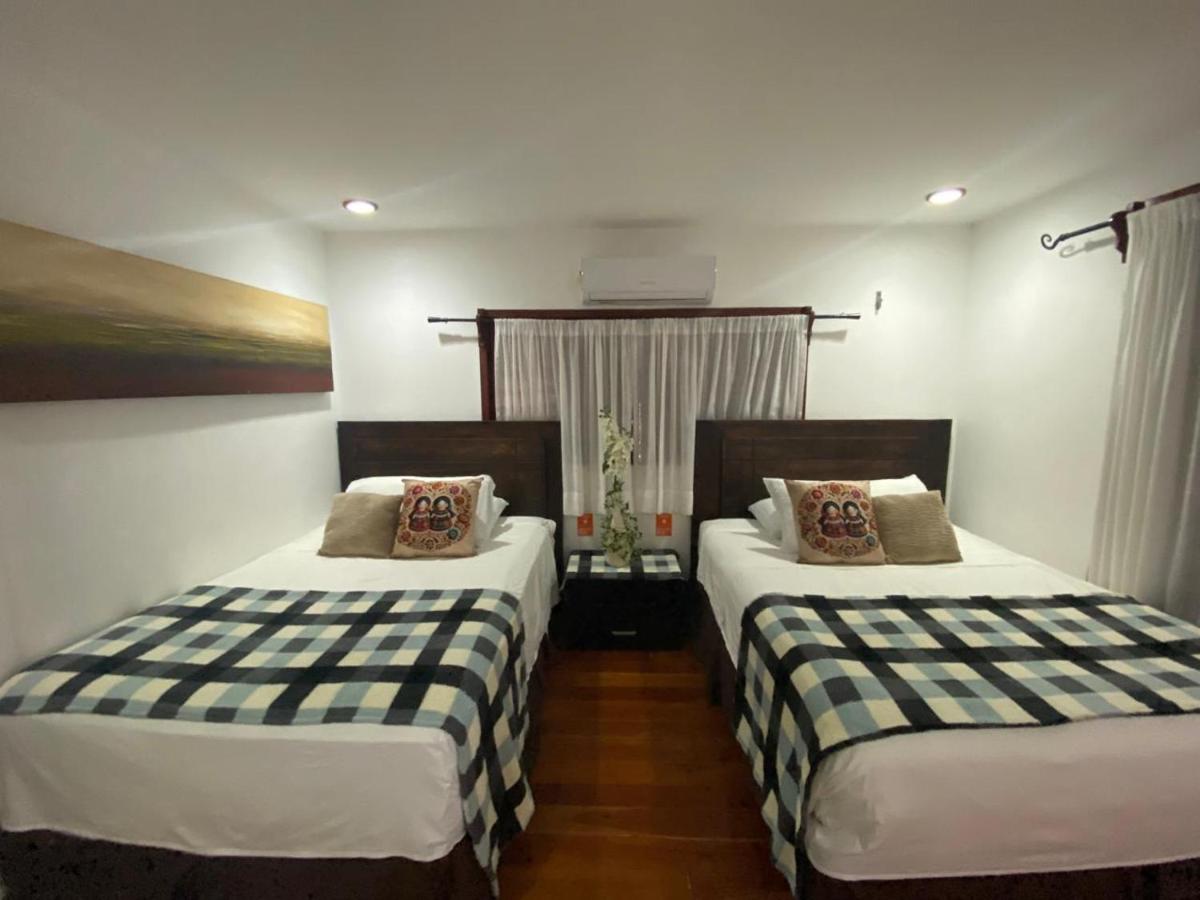 Coras Place Bacalar Lagoon front - Hizvo