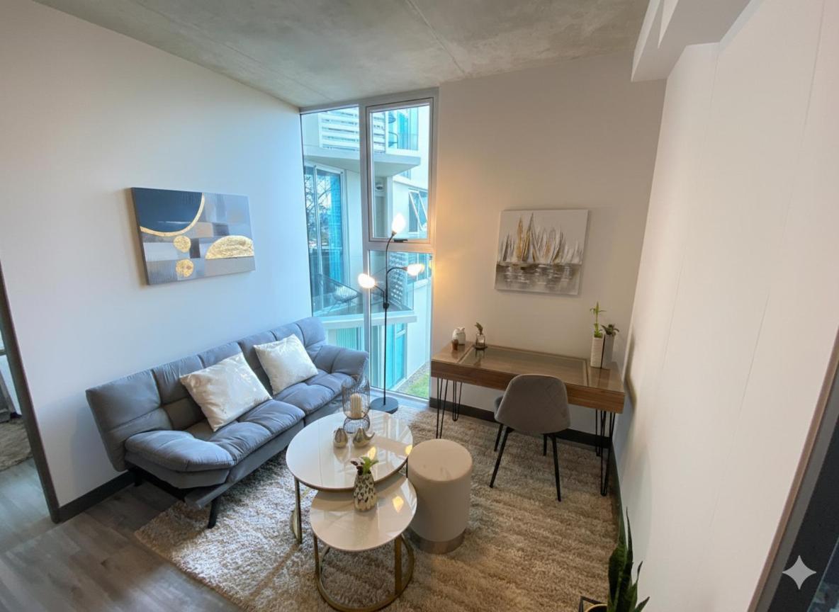 Cómodo y elegante apartamento en fabuloso condo! - Housity