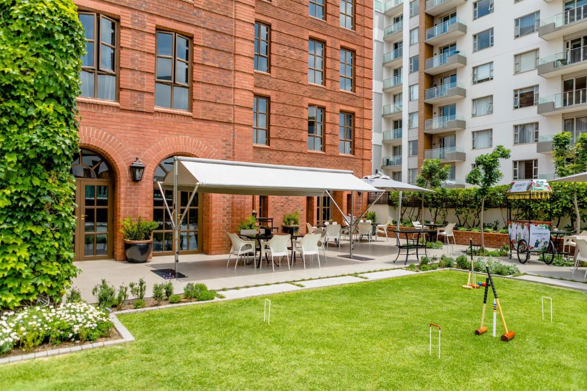 54 on Bath, Johannesburg Rosebank - Housity
