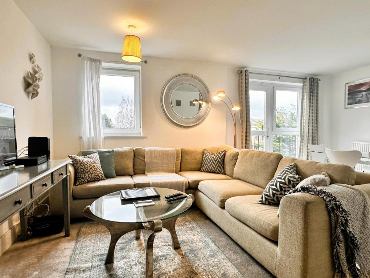 Two Bed Two Bath Apartments at Pavilions by Accommodation Windsor Ltd - Housity