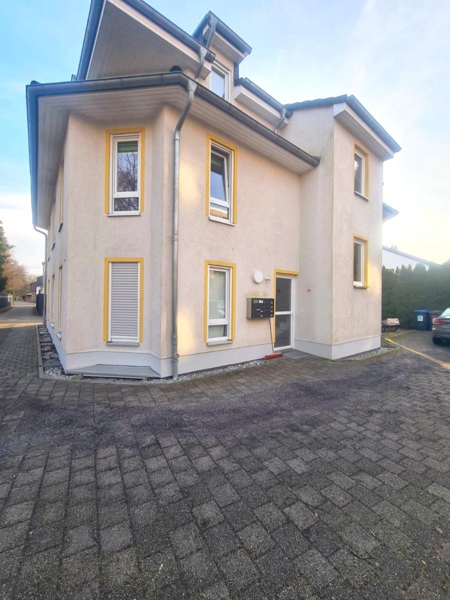 Top Apartment in Langenhagen - Housity