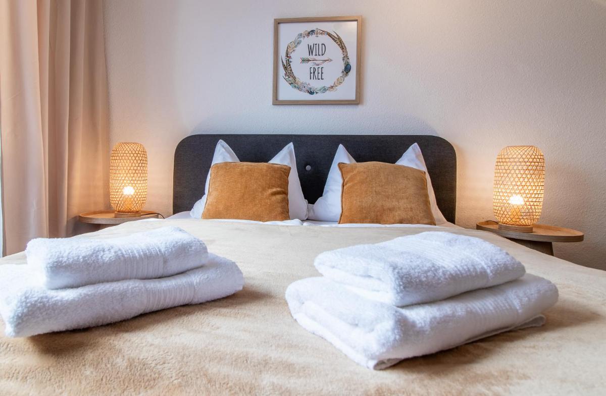 Modernes Apartment im Grünen I Balkon I WLAN I Stellplatz - Housity