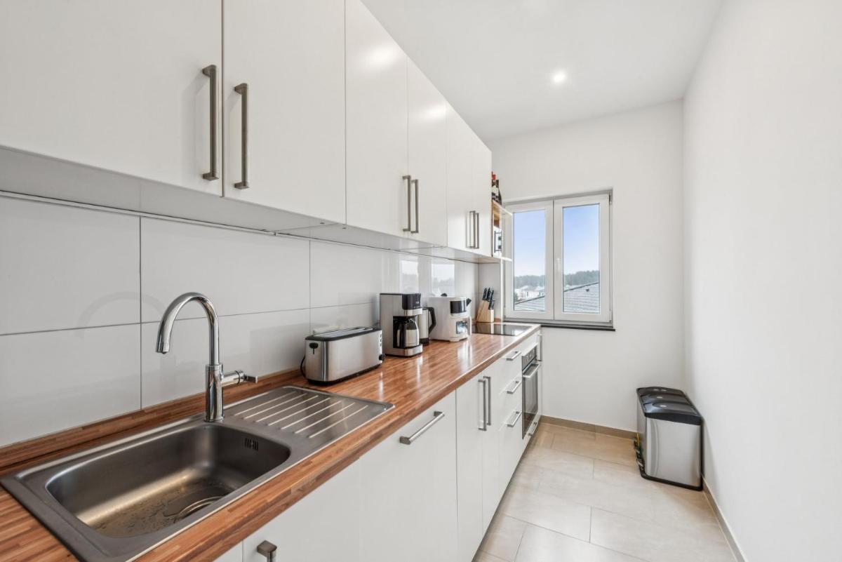 Ludwigsfelde Comfort Stay - 3BR Apartment - Housity