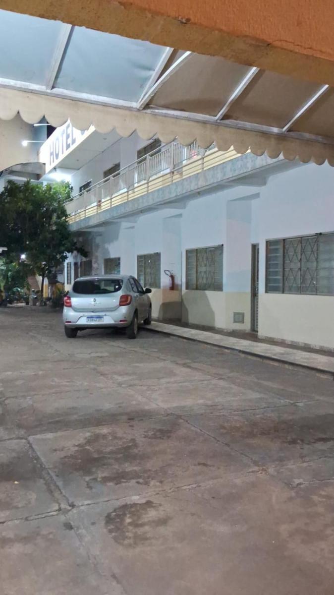 Hotel Capim Dourado - Housity
