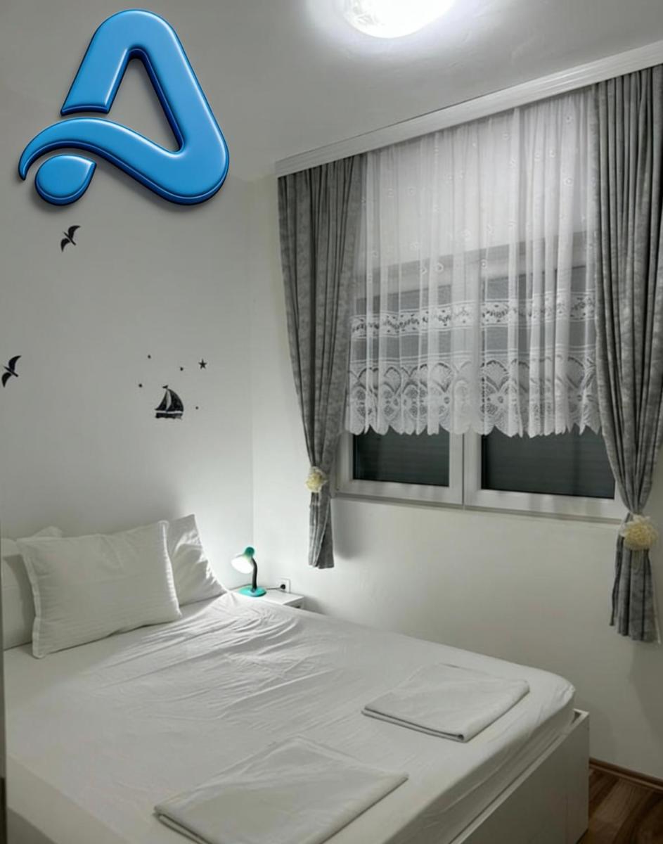 Adam's Apartment 2 - Hizvo