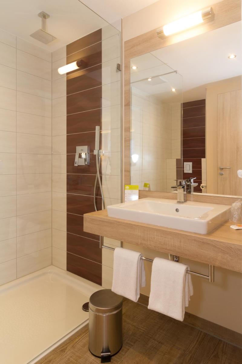 Hotel Weserschiffchen - Housity