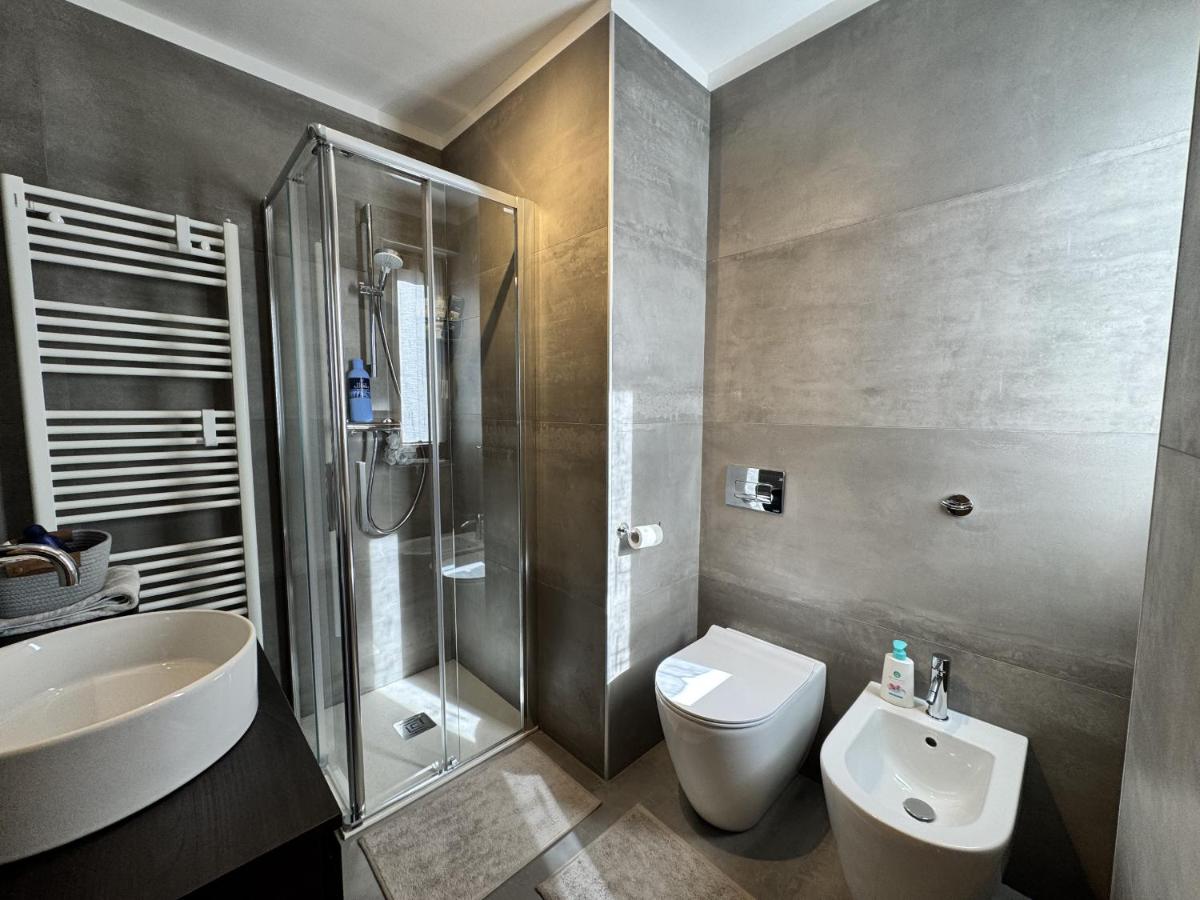 Trilocale con balcone San Gerolamo 055 - Housity