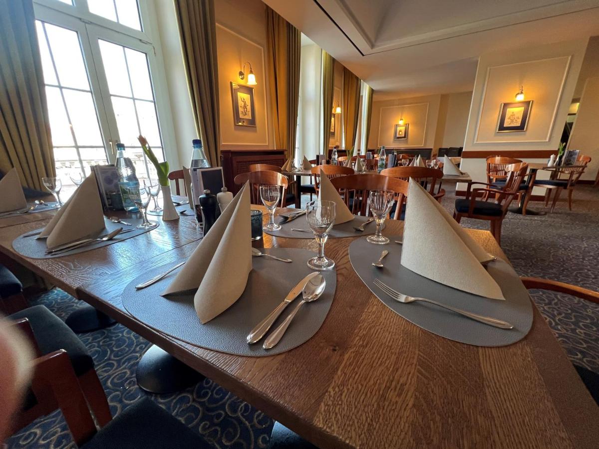 Hotel Der Lindenhof - Housity
