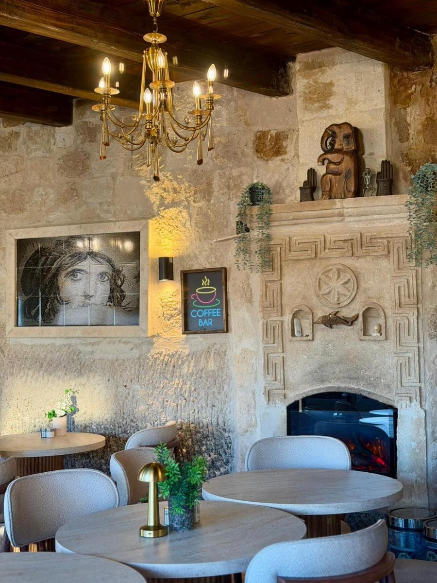 Century Cave Hotel - Housity