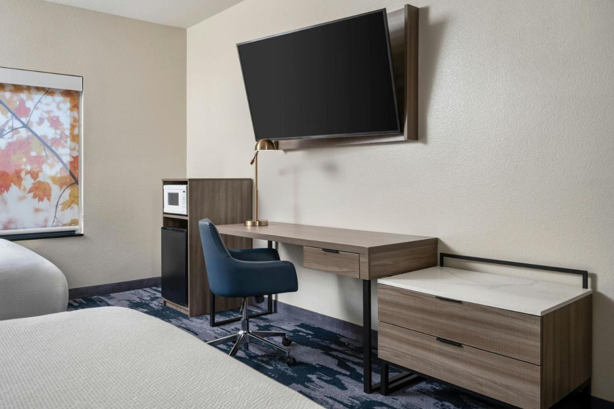 Fairfield Inn and Suites by Marriott Dallas Mansfield - Housity
