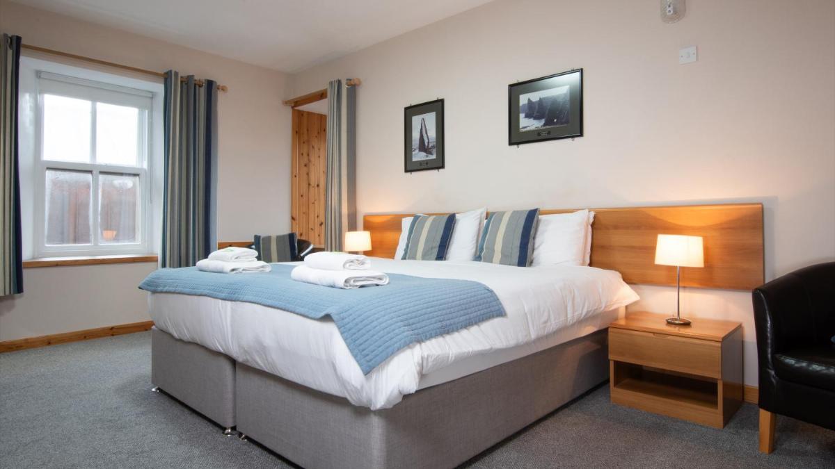 Ferry Inn - Housity