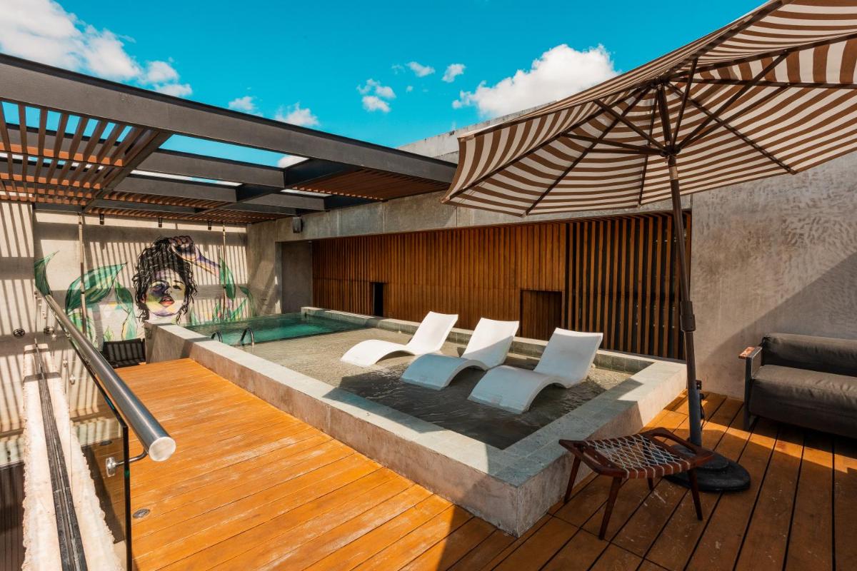 Diez Diez Collection - Housity