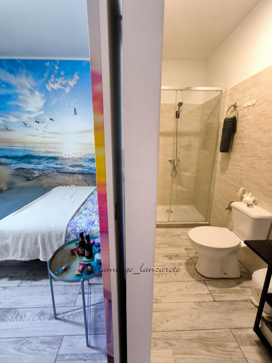 Habitacion Flamingo, entrada privada y baño privado en suite by flamingo house, no fumadores - Housity