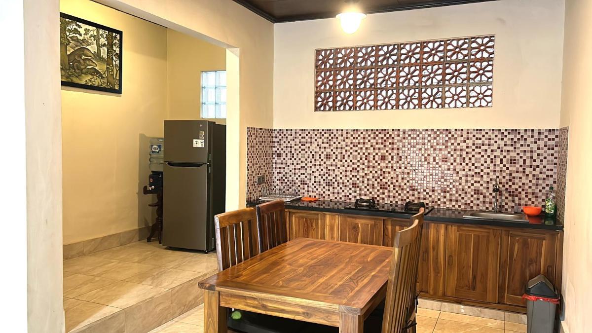 Balimas Guest House - Housity
