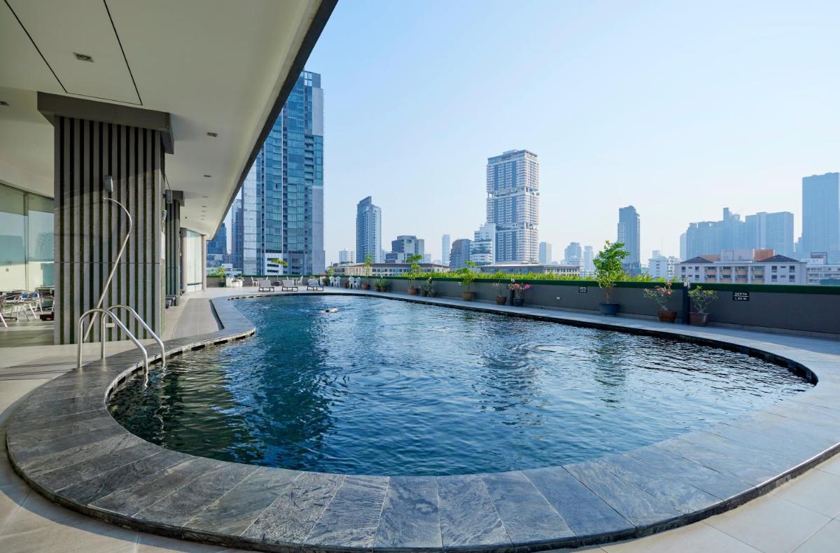The Four Wings Hotel Bangkok - Housity