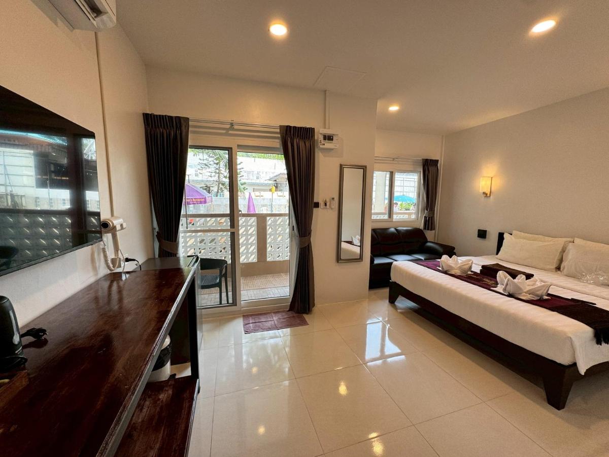 Naiyang Discovery Beach Resort - Housity