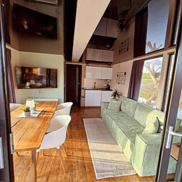 Hausboot Mia - Housity