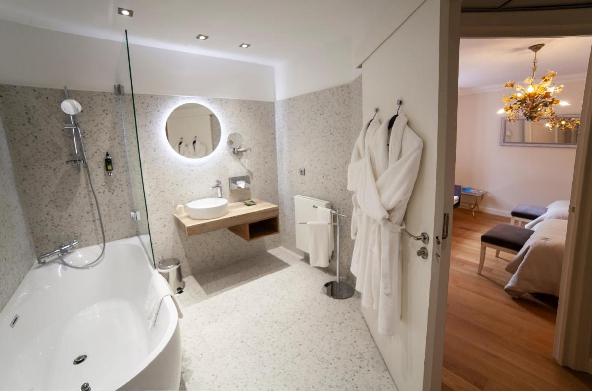 Salle de bains dans l'établissement Le Domaine de Beaulieu