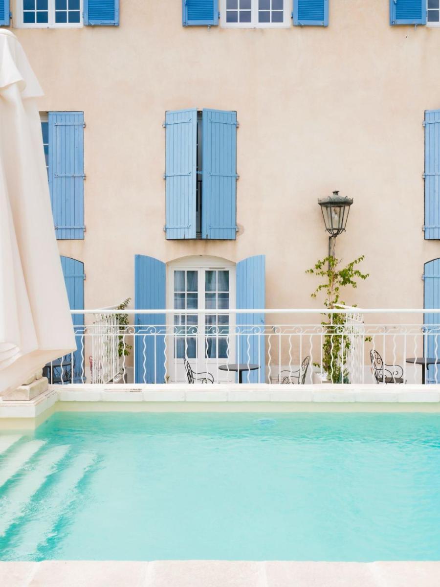 Piscine de l'établissement Maison Bérard Hôtel - Restaurant - Spa ou située à proximité