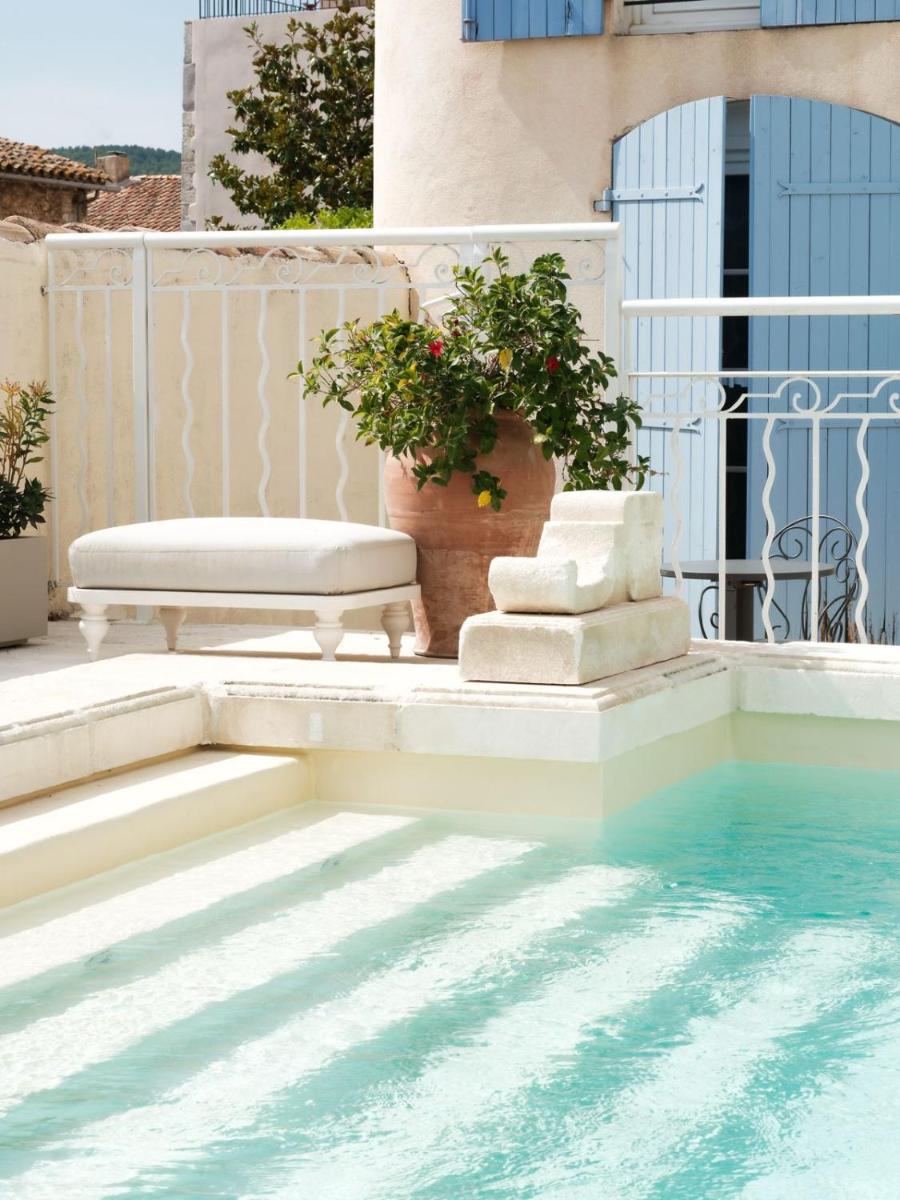Piscine de l'établissement Maison Bérard Hôtel - Restaurant - Spa ou située à proximité