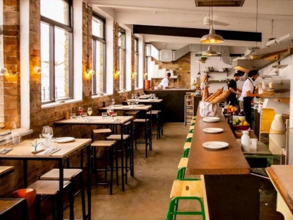 The Penthouse Margate, Balconies, Sea View, Gated Parking, Air Con! - Housity