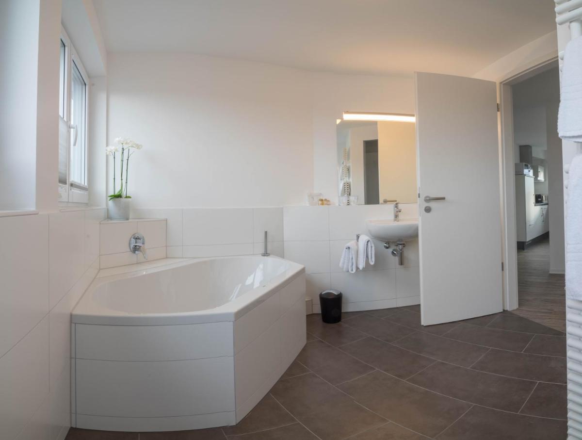 BoardingHouse N22 Oberboihingen - Housity