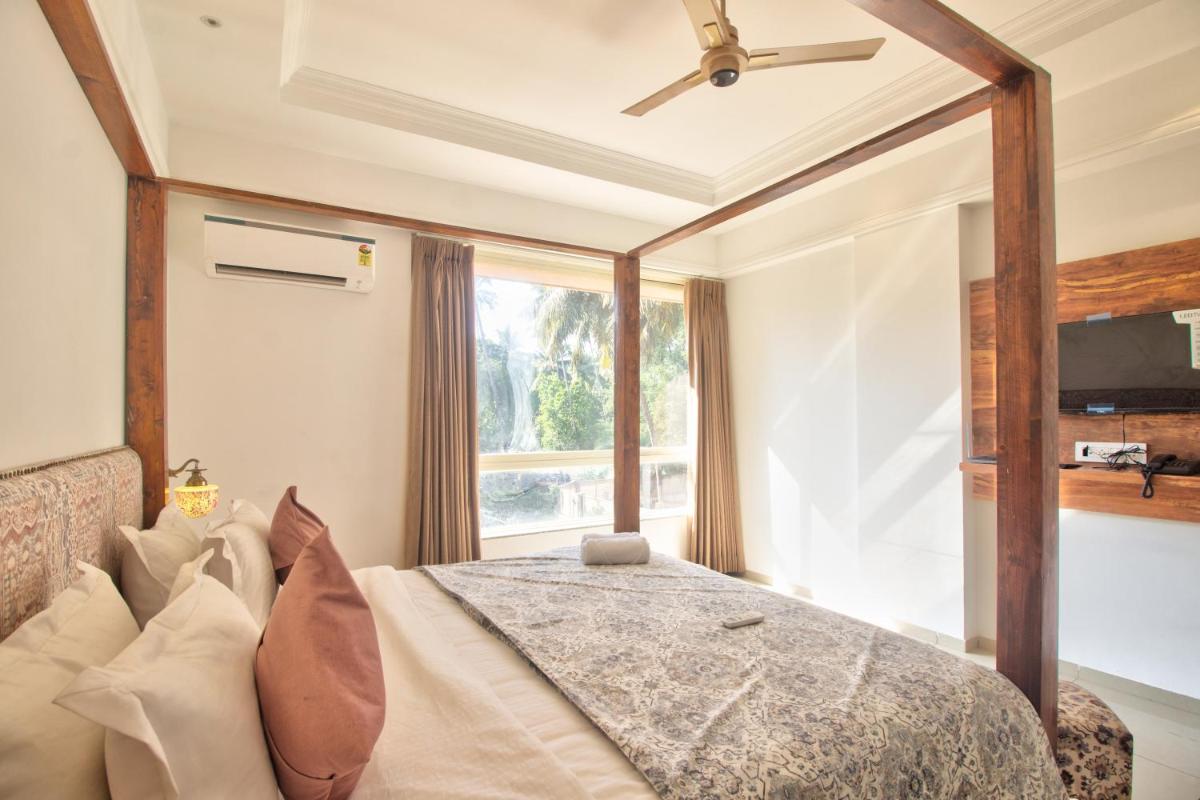 Sea Sapphire - Housity