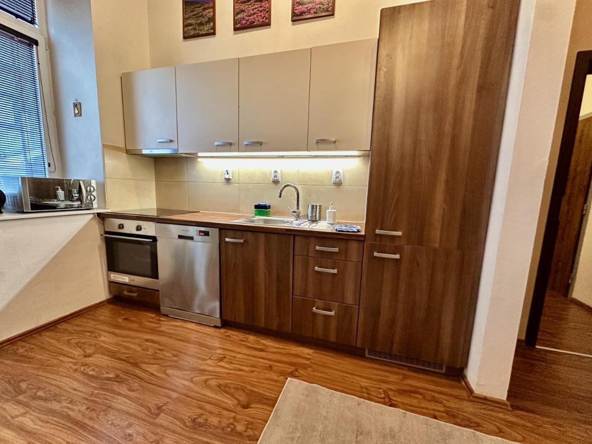 Home Away central apartment - Hizvo
