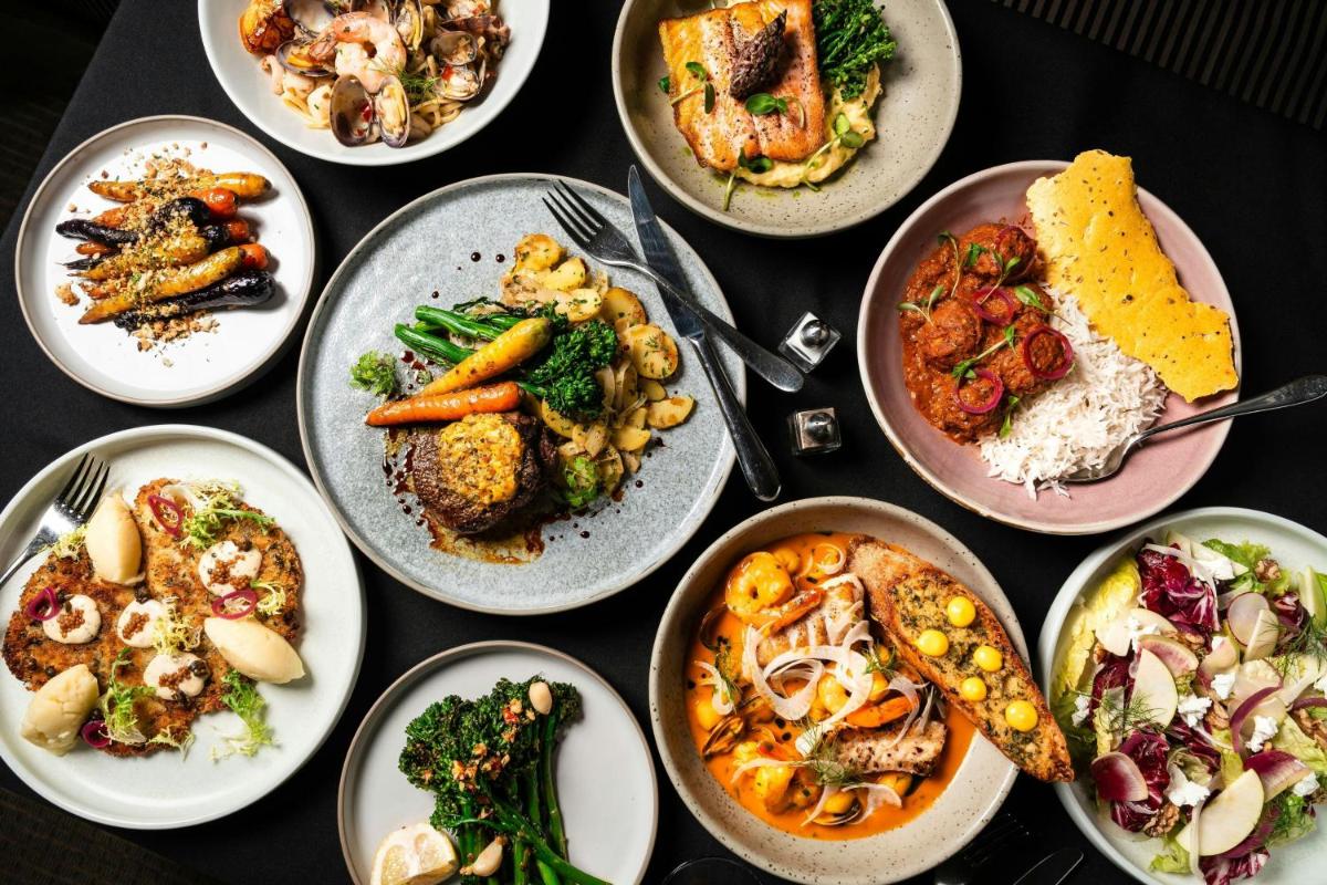 Metropolitan Hotel Vancouver - Housity