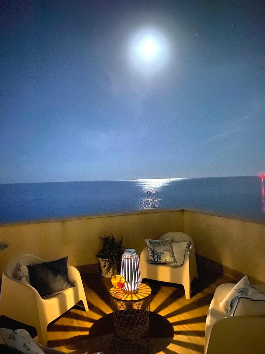 Fronte Mare a Pozzallo in Sicilia - Terrazza delle Sirene - Housity