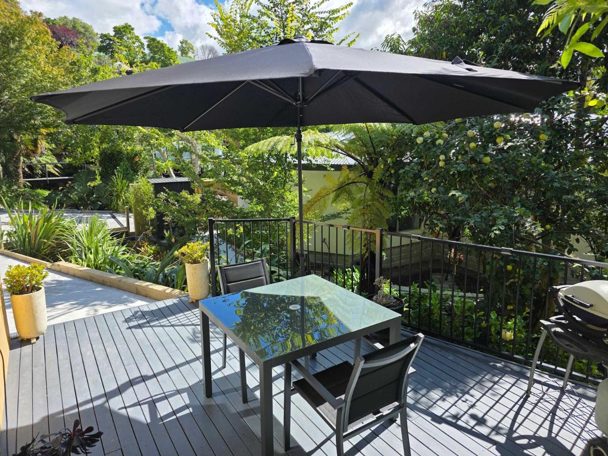 Beautiful Apartment Surrounded by Native Bush - Housity