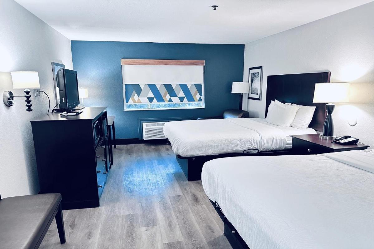 Baymont by Wyndham Ardmore I-35 - Housity