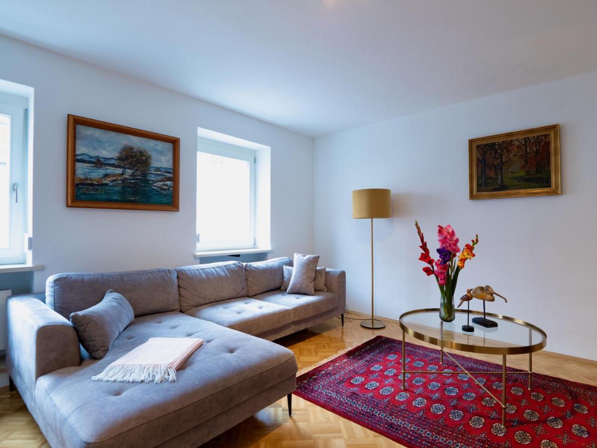 Zentrales Apartment für 8 Personen - 4 Schlafzimmer - Balkon - Housity